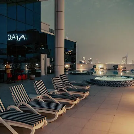 Luxury 3 Bedroom Sub Penthouse With Rooftop Pool Dubaï Extérieur photo