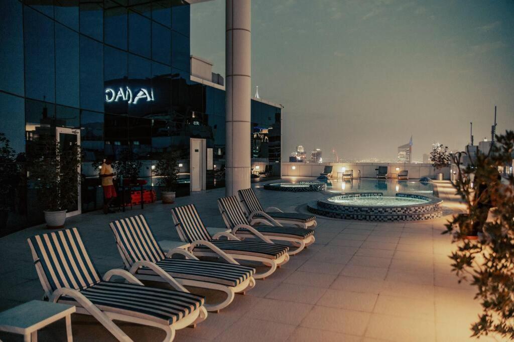 Luxury 3 Bedroom Sub Penthouse With Rooftop Pool Appartement *