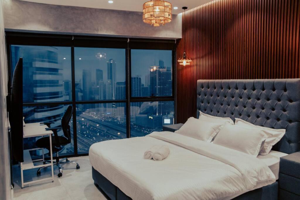 Appartamento Luxury 3 Bedroom Sub Penthouse With Rooftop Pool Dubai